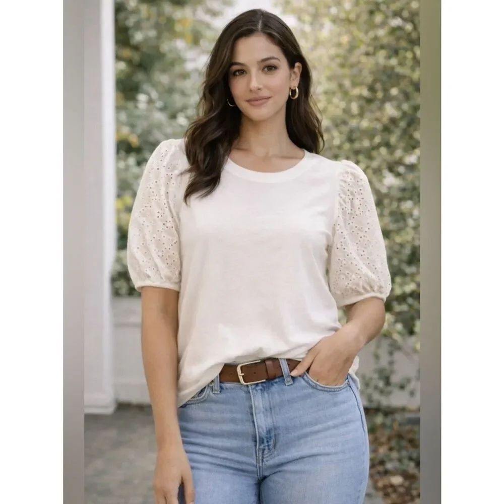 Puff eyelet sleeve loft top